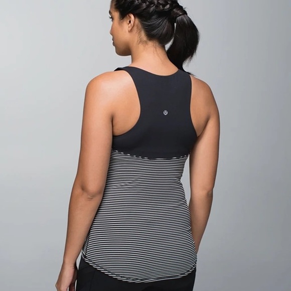 Lululemon Run: First Base Tank 6 - Picture 2 of 4